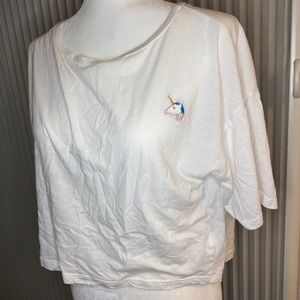 💙White Crop Top with Unicorn Monogram 🦄